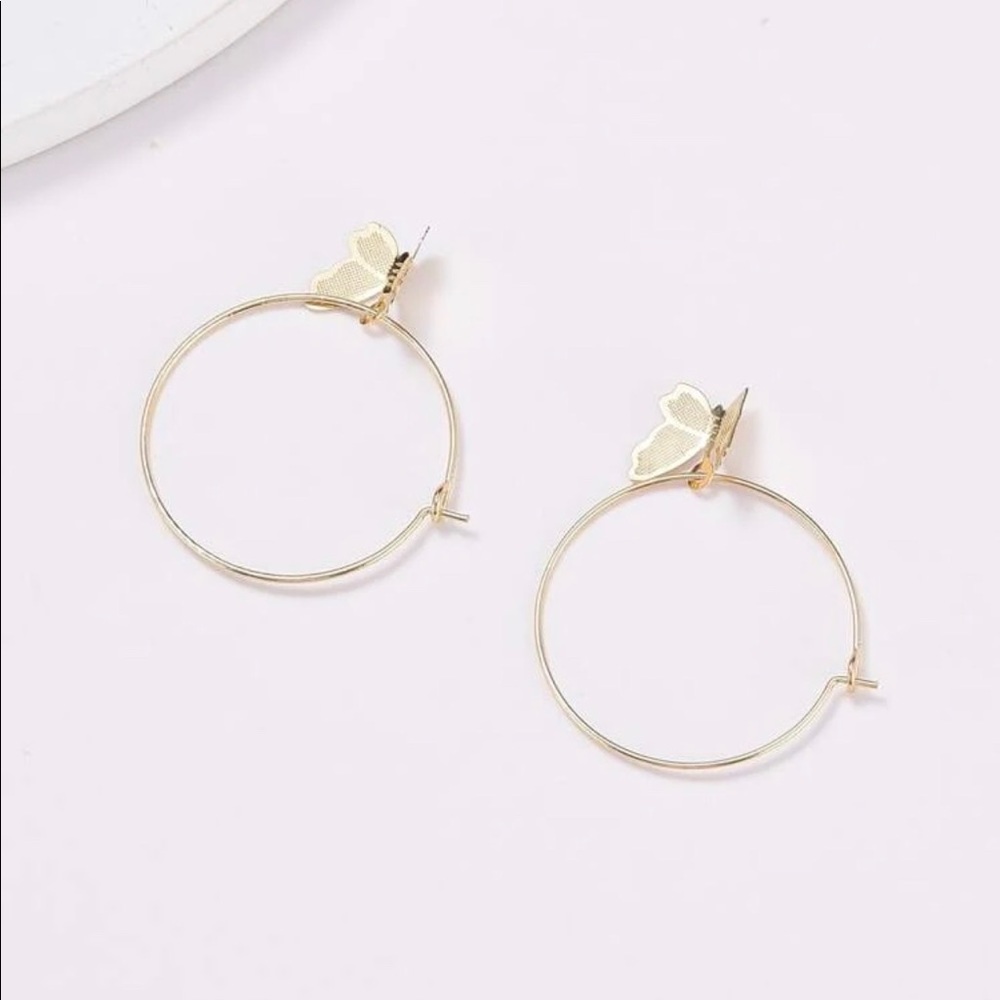 Hoop earrings with butterfly